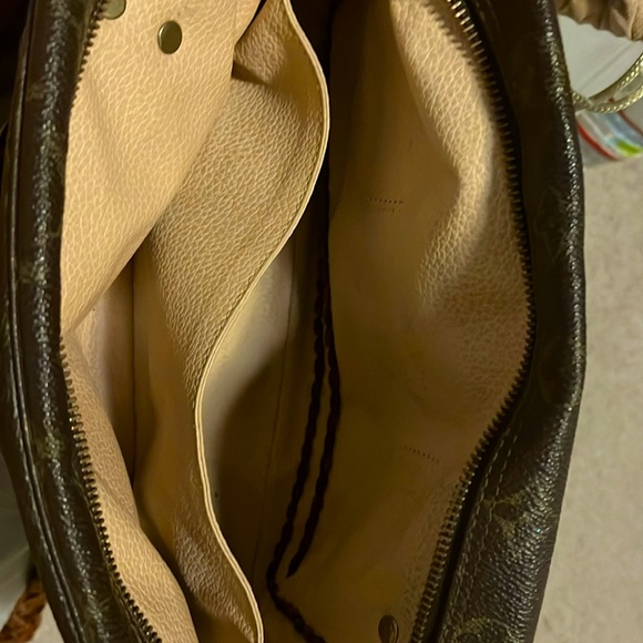 Louis Vuitton Vintage Boho Bag - Picture 3 of 13